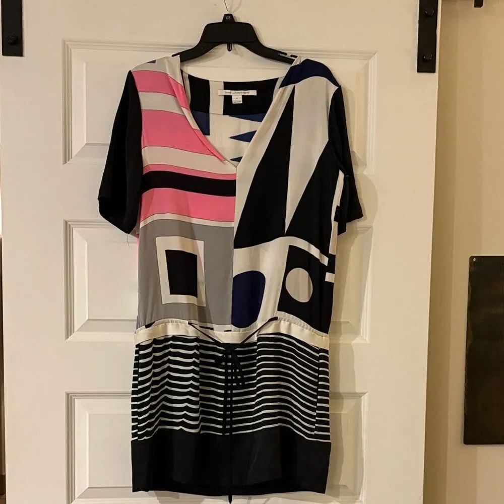 Diane von Furstenberg (DVF) Koemi Geometric Print Silk Dress
